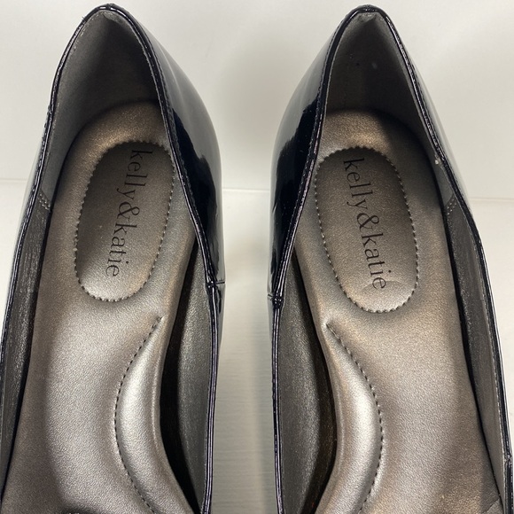 Kelly & Katie black shiny heels - Picture 2 of 8